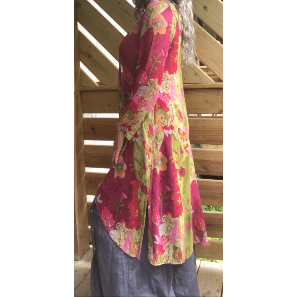 🎄🎁 🎅🏻 Vintage 90's kimono duster in beautiful color pattern